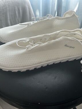 White Racqua Water Shoes, Size 7.5